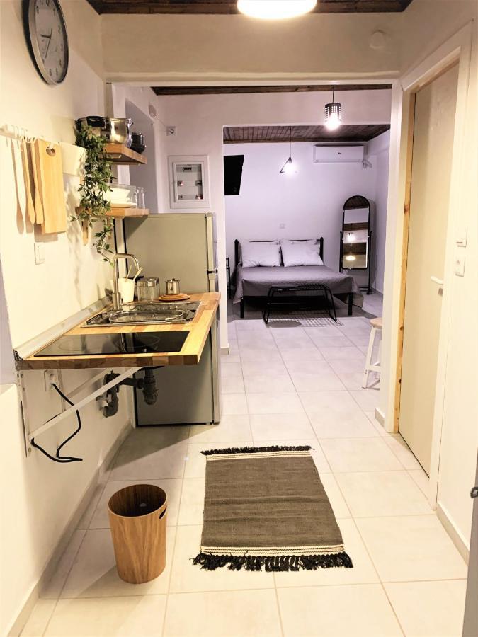 Martha III Apartamento Amaliada Exterior foto