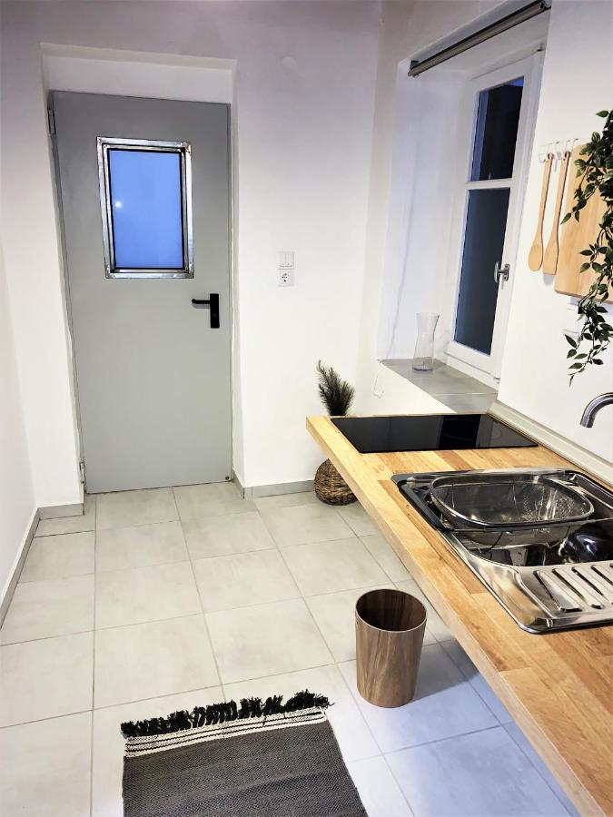 Martha III Apartamento Amaliada Exterior foto